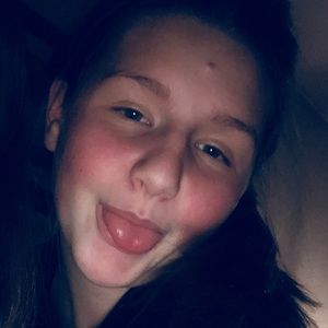 Meet your Posher, Madalyn